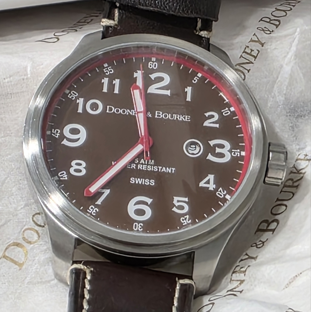 New, Dooney & Bourke Large Faced Mariner Leather Swiss Made Watch, Unisex - Picture 15 of 15
